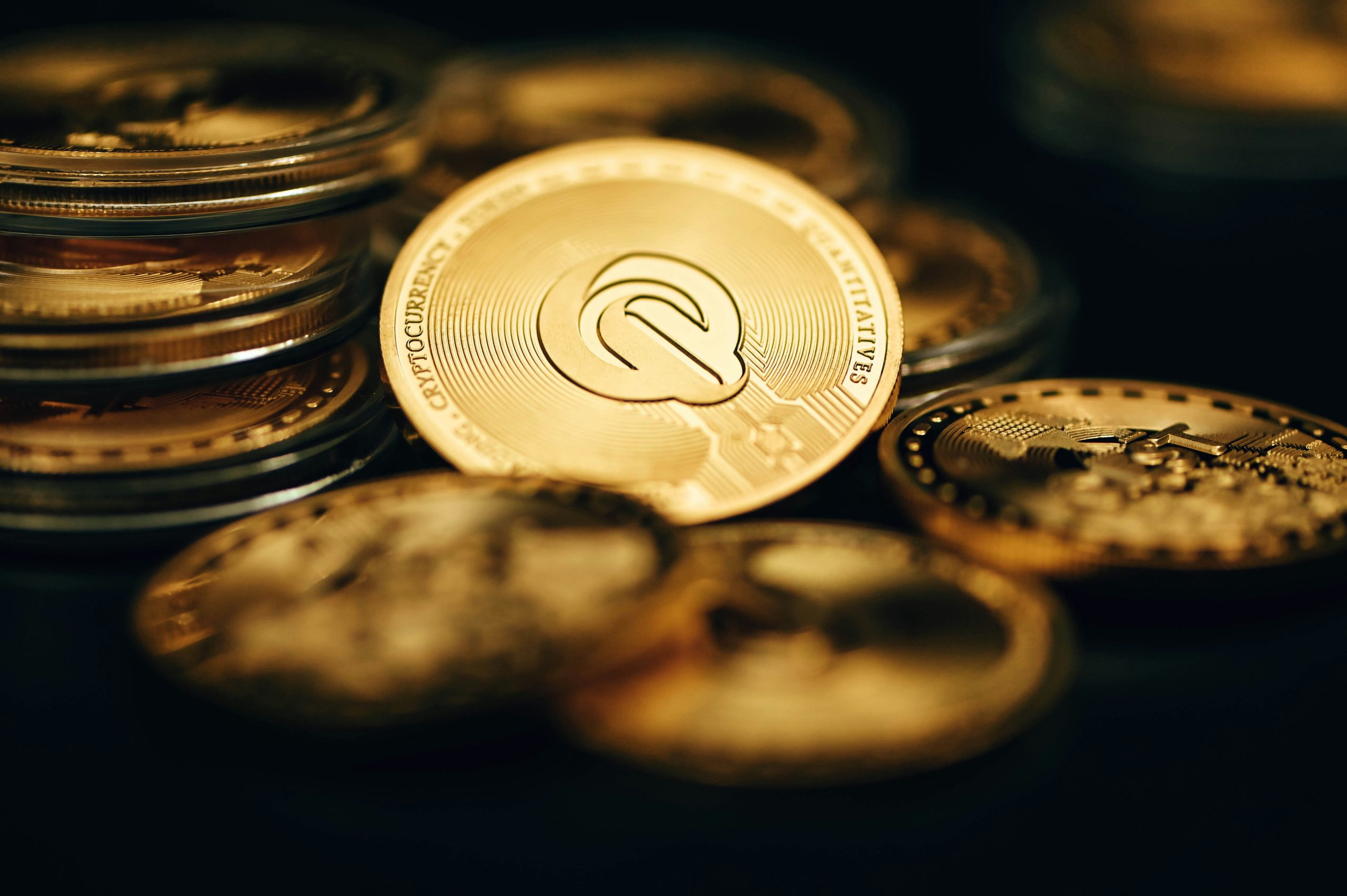 Impact de la finance decentralisee et des cryptomonnaies sur le secteur financier